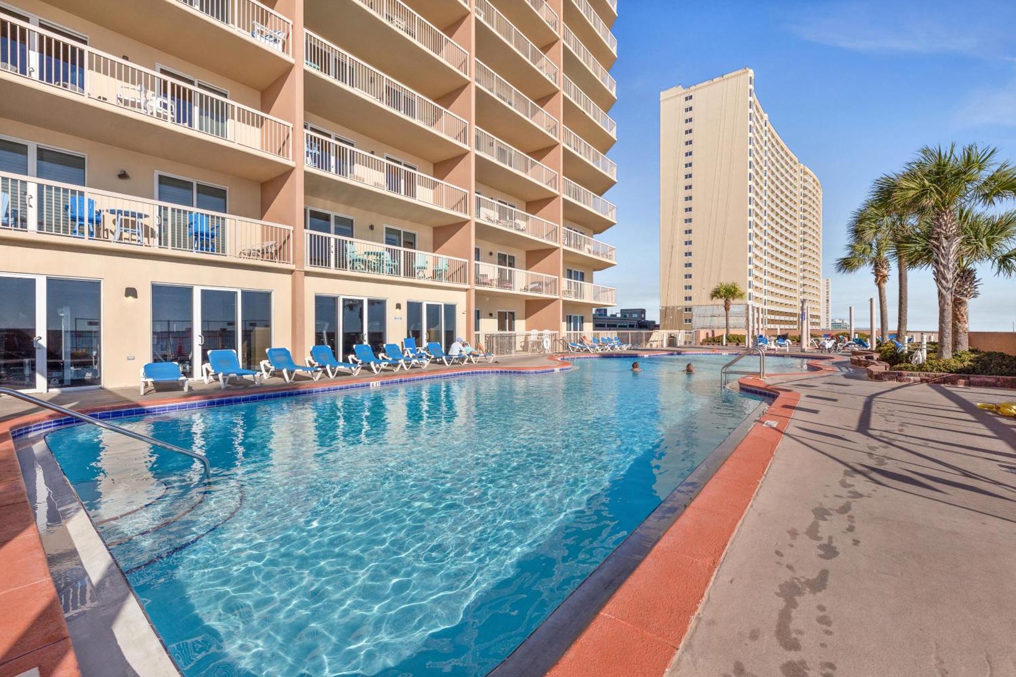 Gulf Front Master Bedroom! 2 Pools & Hot Tubs! Sleeps 8! Panama City Beach Exterior photo